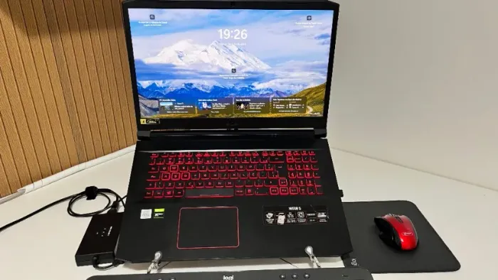 Notebook com Ótimo custo benefício.