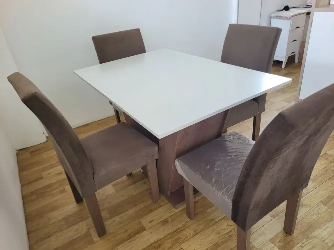 Mesa mdf 4 cadeiras