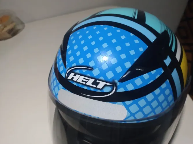 Capacete