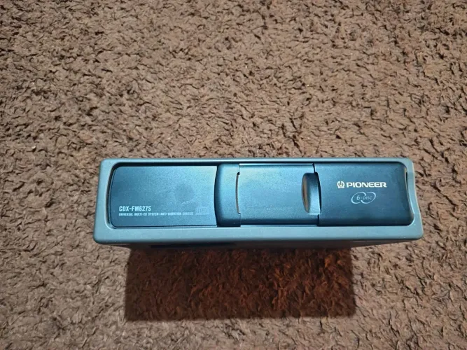PIONEER CDX-FM627S ? Trocador de 6 CDs | Conjunto COMPLETO!