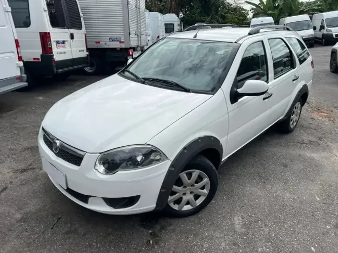 Fiat Palio Weekend Trekking 1.6 Flex 16V 5P 2013