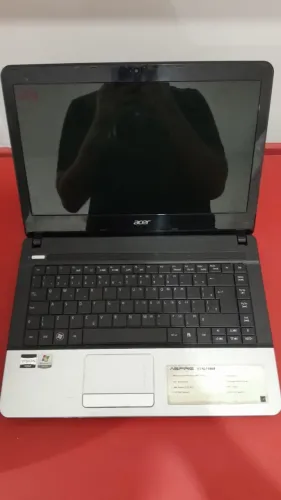 Notebook ACER P/ Retirar peças.