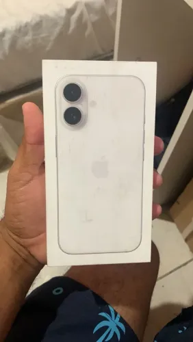iPhone 16