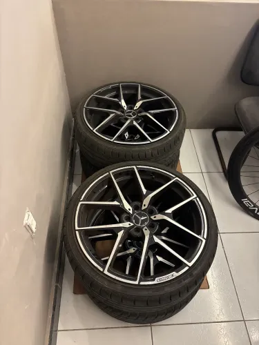 RODAS AMG MERCEDES ARO 20 (com pneus)