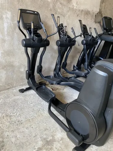 Elíptico 95XS - Life Fitness