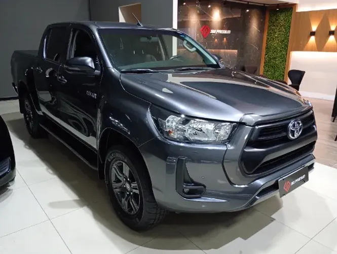 Toyota Hilux CD SR 4X4 2.8 TDI Diesel Aut. 2024