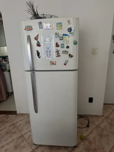 GELADEIRA ELECTROLUX 433 litros