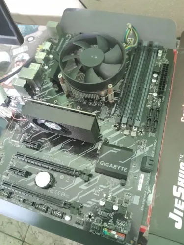 Processador i5 9600k placa mãe + placa de video gt730 