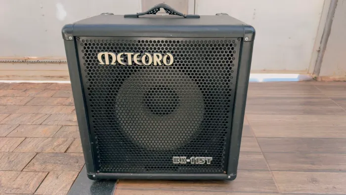 Amplificador Meteoro BX200 115T