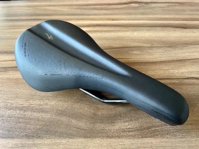Banco Selim Specialized Henge Comp 143mm