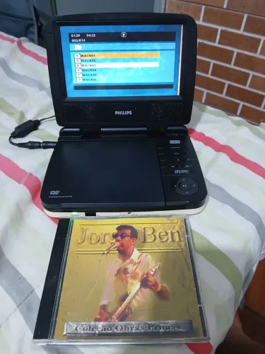 Dvd portatil philco com bateria e carregador