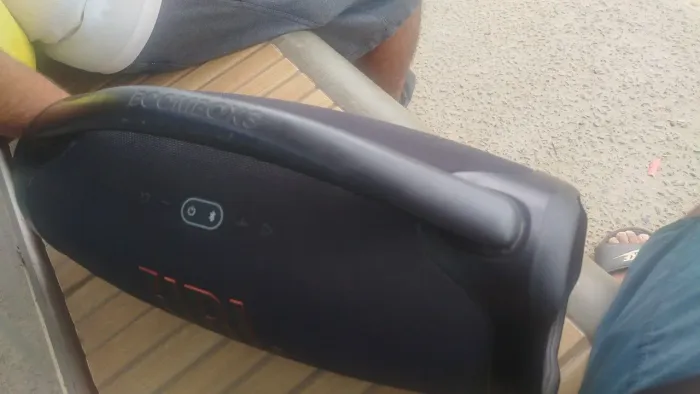 Caixa de som JBL bombox 3