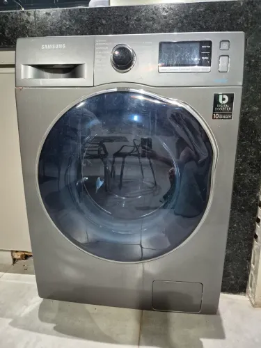 Máquina lava e seca