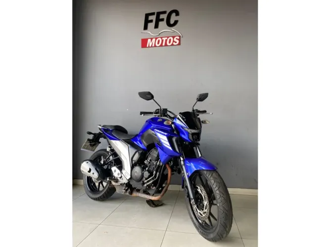 Yamaha Fz25 250 fazer capitã marvel flex 2023