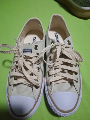 Tenis all star bege 33/34