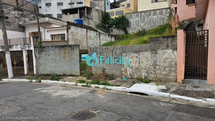 Terreno com Excelente Localização e Potencial Construtivo - 262,20m²
