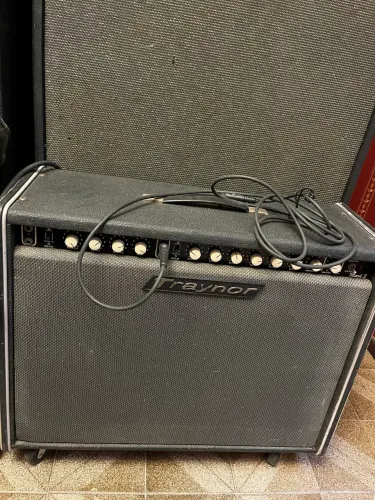 Amplificador Guitarra Traynor YGL-3 Mark III