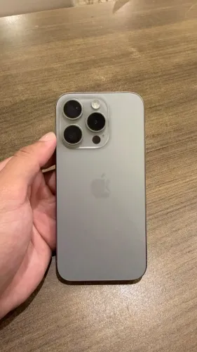 IPHONE 15 PRO 256 EXCELENTE ESTADO