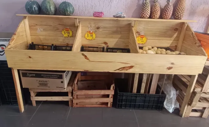 Expositor de frutas para sacolão e balcão , 3 móveis para sacolão