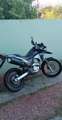 XRE 300 
