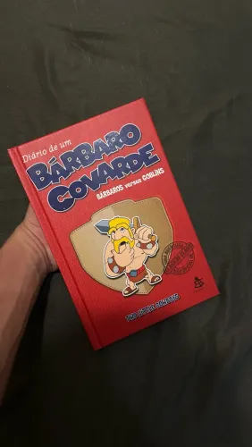 Diário de um Bárbaro Covarde - Bárbaros Versus Goblins | Capa Dura