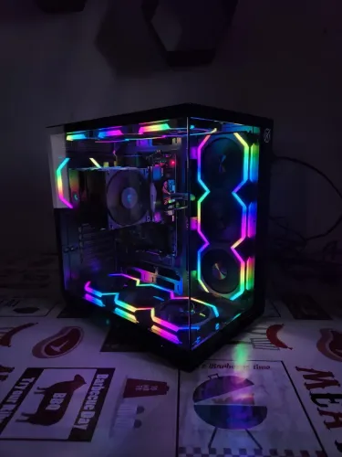 PC Gamer Ryzen 7 7800X3D (Troco em iPhone)