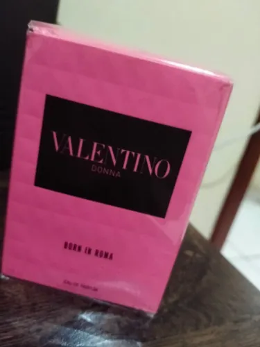 Valentino perfume