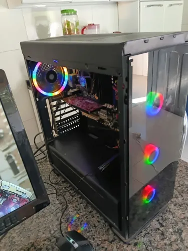 Pc gamer ( LEIA)