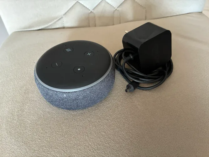 Echo Dot 3 - Alexa (ótimo estado de conservação)
