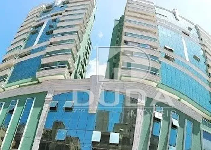 Apartamento na Meia Praia, Itapema