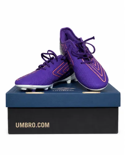 Chuteira Umbro Chrome
