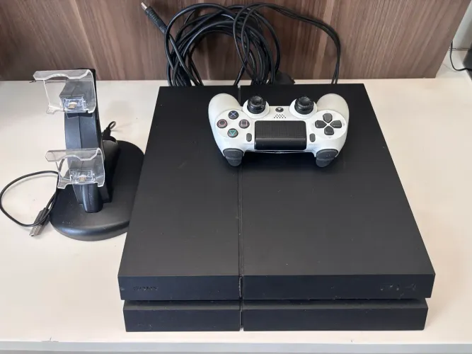 PlayStation 4 PS4 Original + Controle Original + Base Carregadora + Cabos