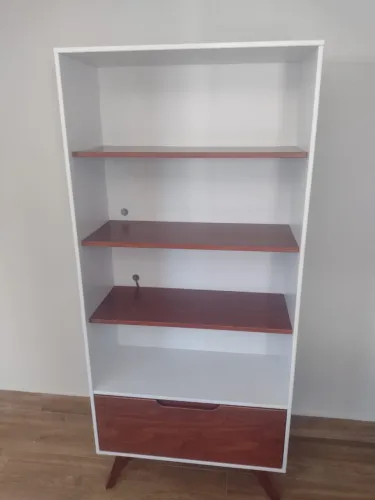 Estante para sala