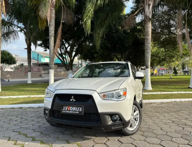 Mitsubishi ASX 2.0 16V 160cv Aut. 2012
