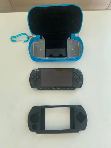 Psp 3010 original + jogo do ben 10