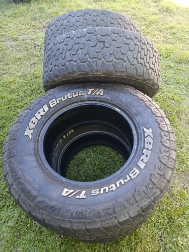Pneus aro 17 para trilhas (gipe)