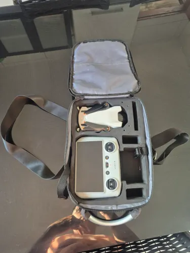 Drone dji mini 3 com tela