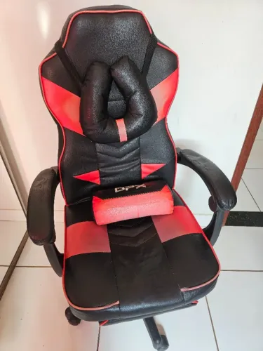 Cadeira Gamer Reclinável e Giratória com Apoio Retrátil para Pés