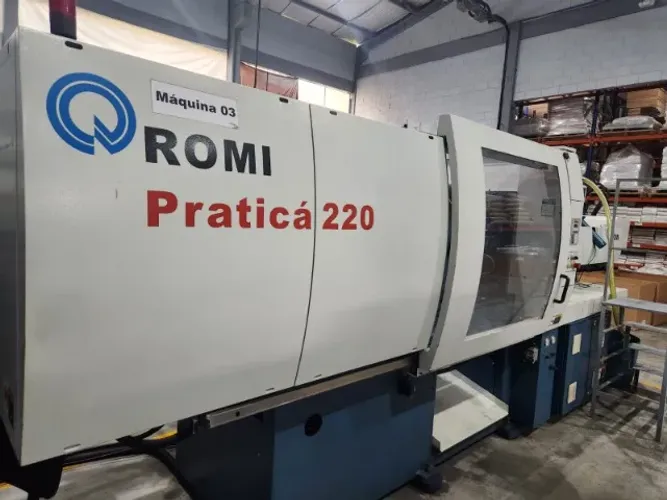 Injetora Romi 220  prática 