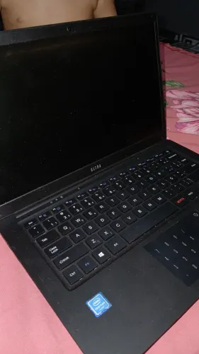 Notbook semi novo ultra. 