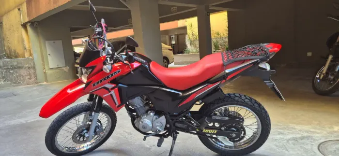 Honda Bros 160 ESDD (2024) - Apenas 18 mil km