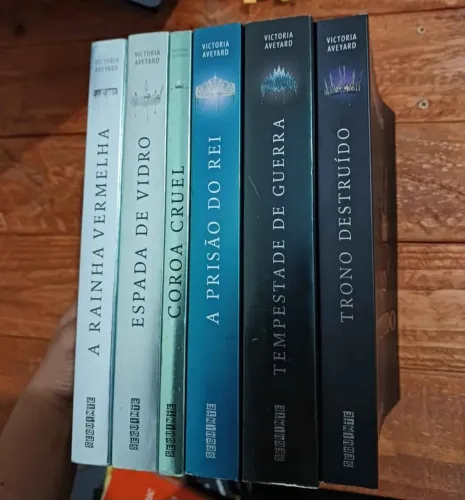 LIVROS - A Rainha Vermelha - SAGA COMPLETA
