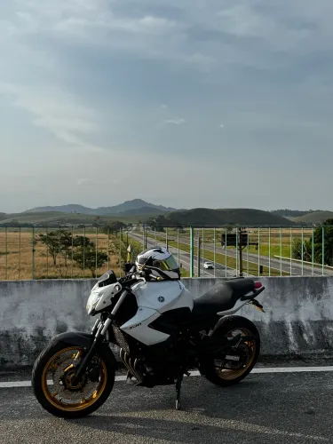 XJ6N 2013, mais informações entrar em contato.