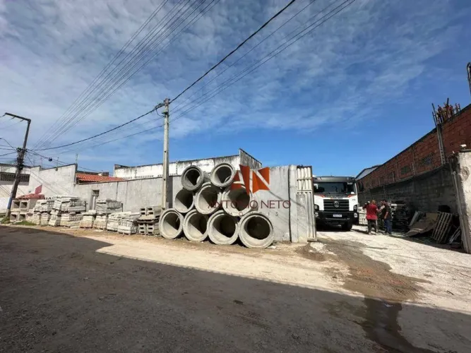 Galpão à venda, 1807m² por R$ 790.000 - Barroso - Fortaleza/CE