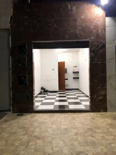 Alugo ponto de comércio localizado no conjunto Albano Franco na avenida principal