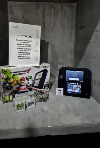 Nintendo 2DS (CIB Serial batendo)