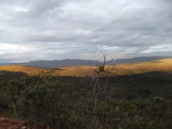 Serra do Cipo,terreno de 85.000m²com nascente córrego nos fundos(Temos varias opções)