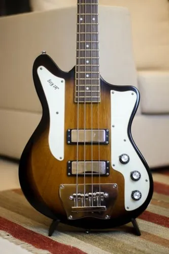 Baixo Ibanez Jet King