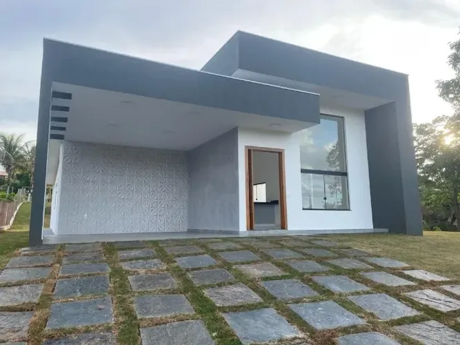 Casa em condomínio com portaria 24hs, entre Sao Jose do Almeida e Lagoa Santa.