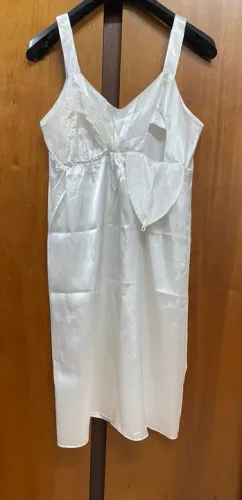 Camisola de Amamentação + Hobe de Cetim Branca